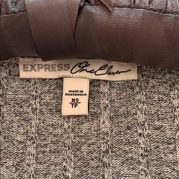 Express One Eleven Ribbed sweater - Picture 3 of 3